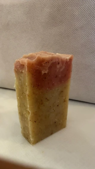 صابونة لبان الجبل وإكليل الجبل