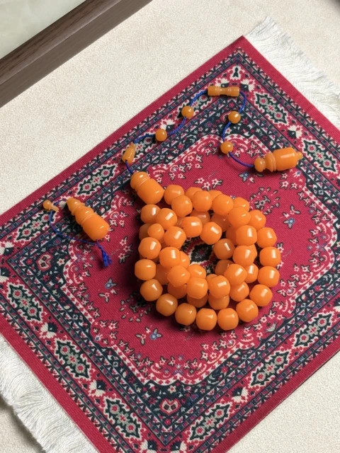 سبحة بكالايت من ضومنة صب جديد بلون برتقالي