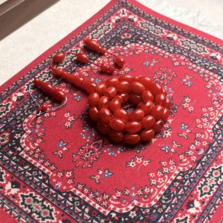 سبحة بكالايت لون احمر خمري ( نواعم )