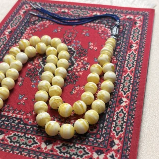 سبحة مستك شبية الكهرمان